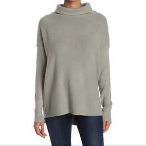 DEVOTION BY CYRUS Cowlneck Ribbed Tunic Sweater M